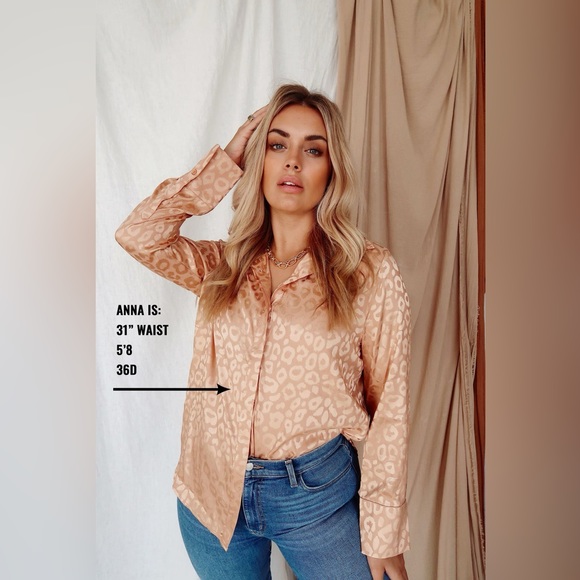 Gold Rush Leopard Blouse - Picture 2 of 3